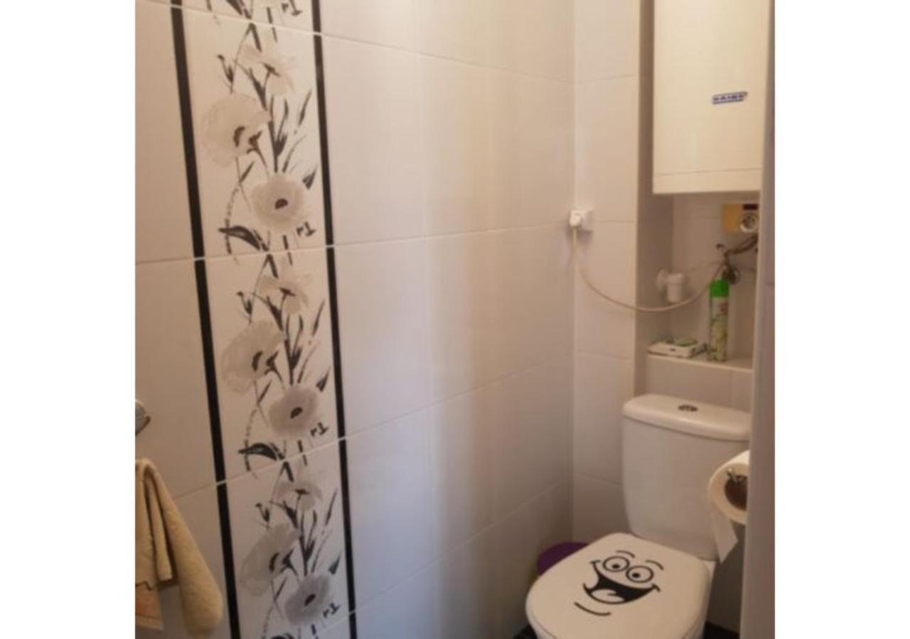 Forrás Vendégház Apartamento Tata Exterior foto